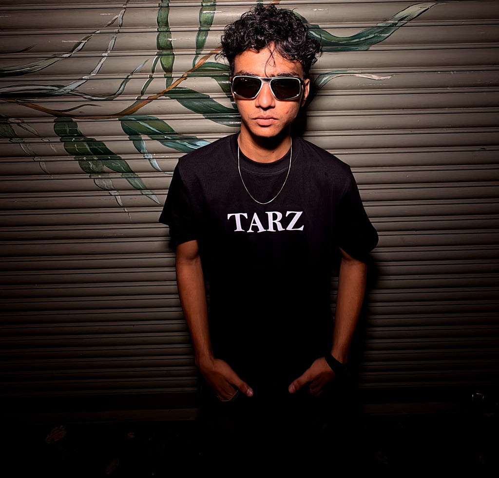 Tarz Midnight Muse Oversized T-Shirt – Black